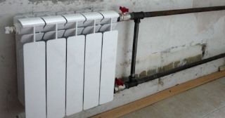 Установка биметаллических радиаторов отопления в квартире в Березниках - от 2068 руб.